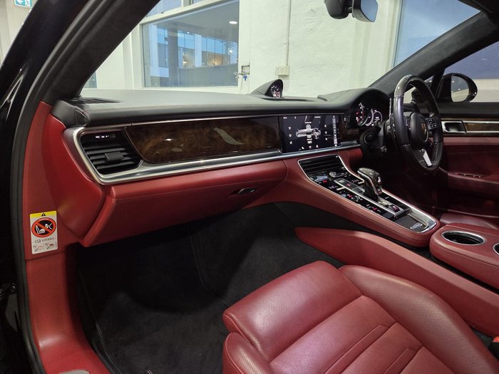 2017 Porsche Panamera Turbo