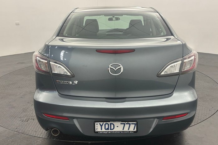 2011 Mazda 3 Neo