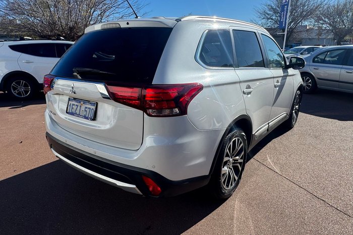 2015 Mitsubishi Outlander LS
