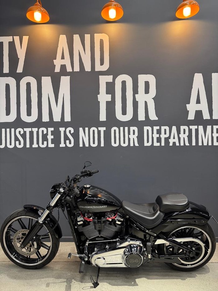 2021 Harley-Davidson Breakout 114 (FXBRS) Softail Black