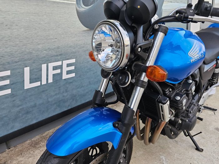 2010 Honda CB400 Blue