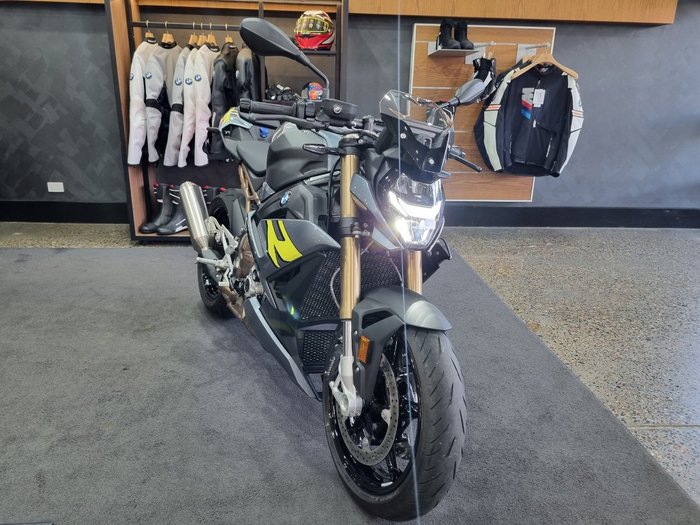 2024 BMW Motorrad S 1000 R SPORT