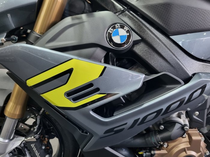 2024 BMW Motorrad S 1000 R SPORT