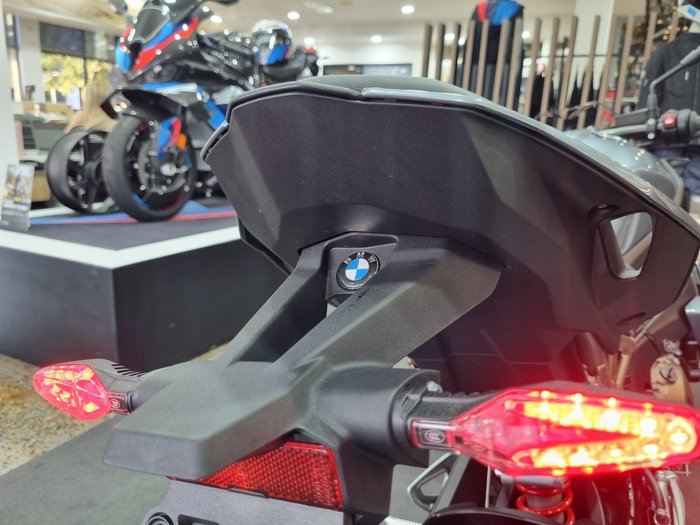 2024 BMW Motorrad S 1000 R SPORT