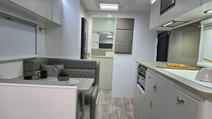 2026 Essential Caravans Ranger 196R 19'6