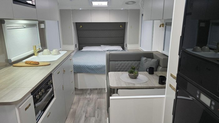 2026 Essential Caravans Ranger 196R 19'6
