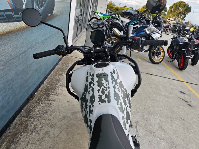 2024 ROYAL ENFIELD (SEE ALSO ENFIEL HIMALAYAN 450 White