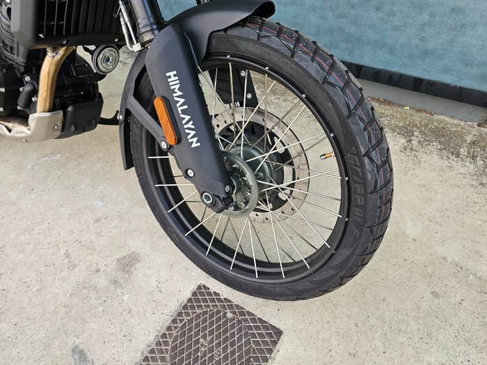 2024 ROYAL ENFIELD (SEE ALSO ENFIEL HIMALAYAN 450 White