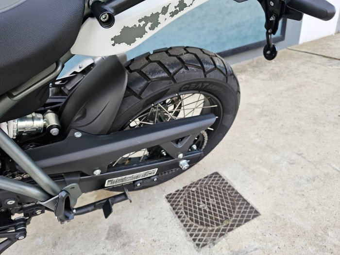2024 ROYAL ENFIELD (SEE ALSO ENFIEL HIMALAYAN 450 White