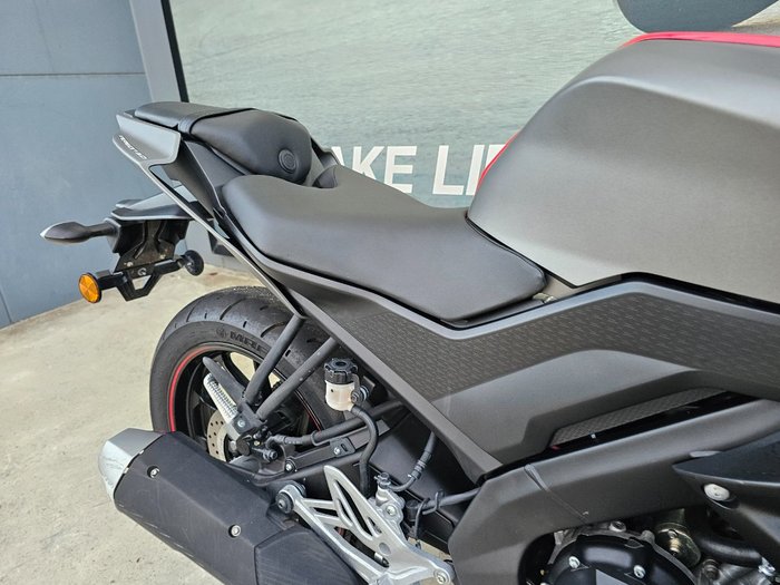 2021 Yamaha YZF-R15 GREY