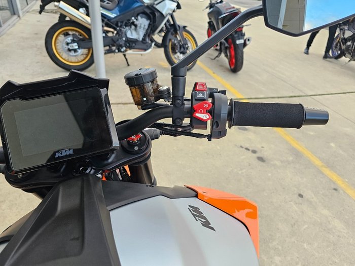 2023 Ktm 1290 SUPER DUKE R Orange