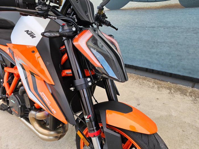 2023 Ktm 1290 SUPER DUKE R Orange