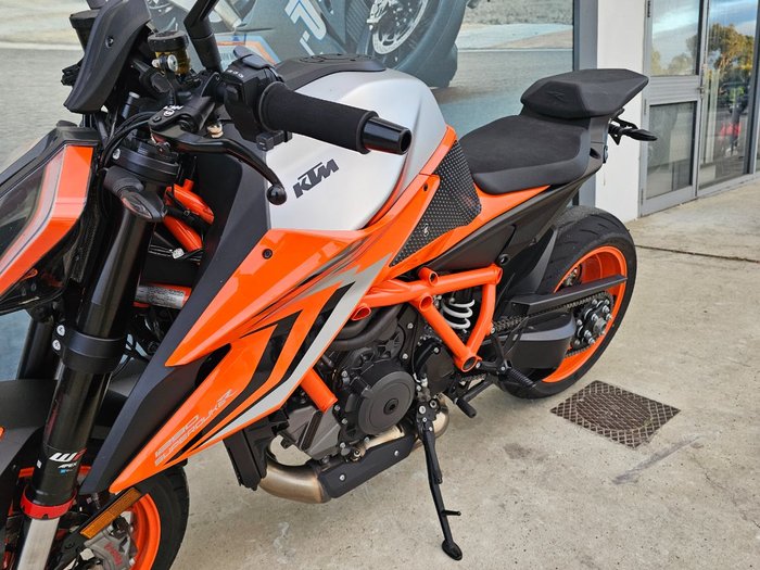 2023 Ktm 1290 SUPER DUKE R Orange