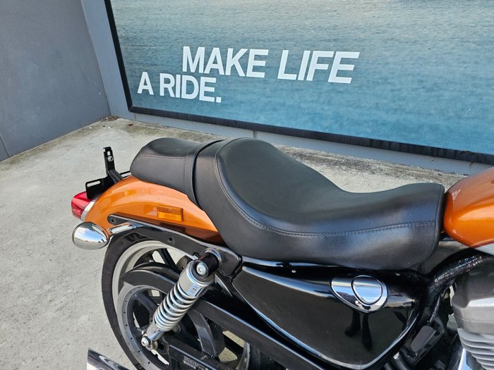 2013 HARLEY-DAVIDSON XL883L SUPER LOW Orange