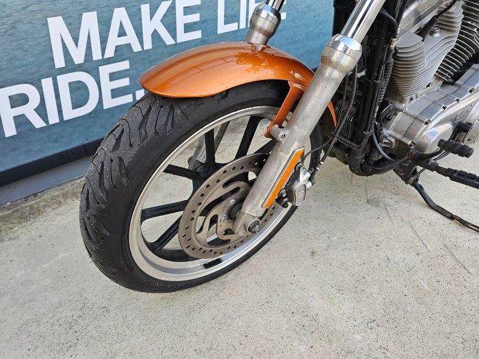 2013 HARLEY-DAVIDSON XL883L SUPER LOW Orange