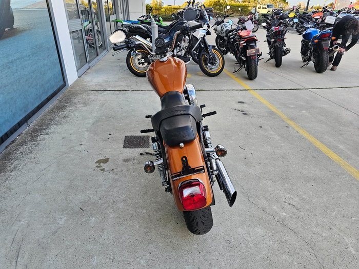 2013 HARLEY-DAVIDSON XL883L SUPER LOW Orange