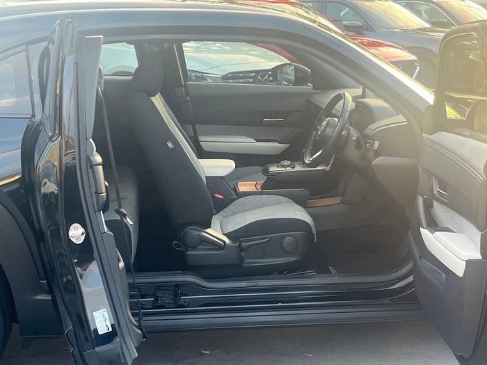 2022 Mazda MX-30 G20e Evolve
