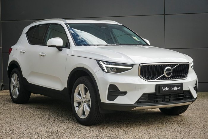 2026 Volvo XC40