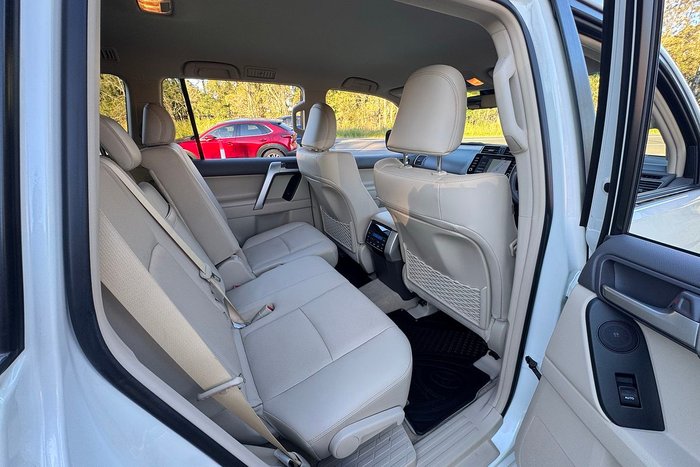 2023 Toyota Landcruiser Prado VX