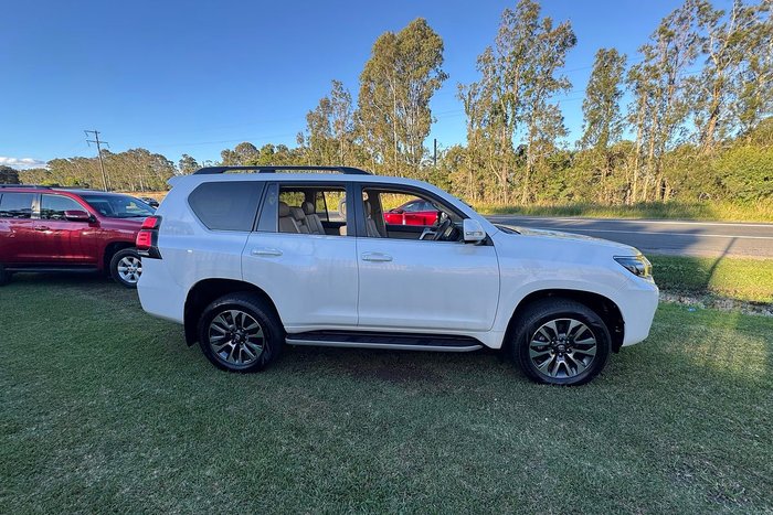 2023 Toyota Landcruiser Prado VX