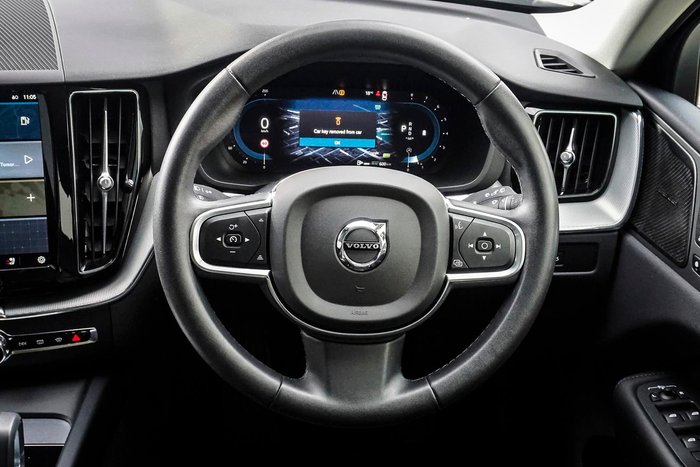 2023 Volvo XC60 Plus B5