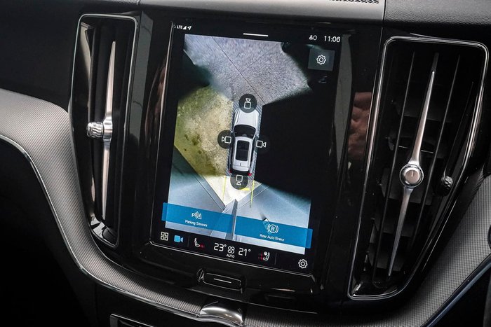 2023 Volvo XC60 Plus B5