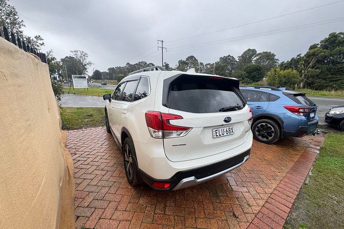 2020 Subaru Forester 2.5i