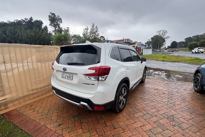 2020 Subaru Forester 2.5i