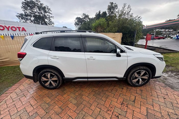 2020 Subaru Forester 2.5i