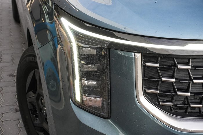 2024 Kia Carnival S