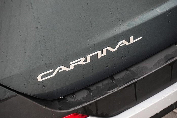 2024 Kia Carnival S