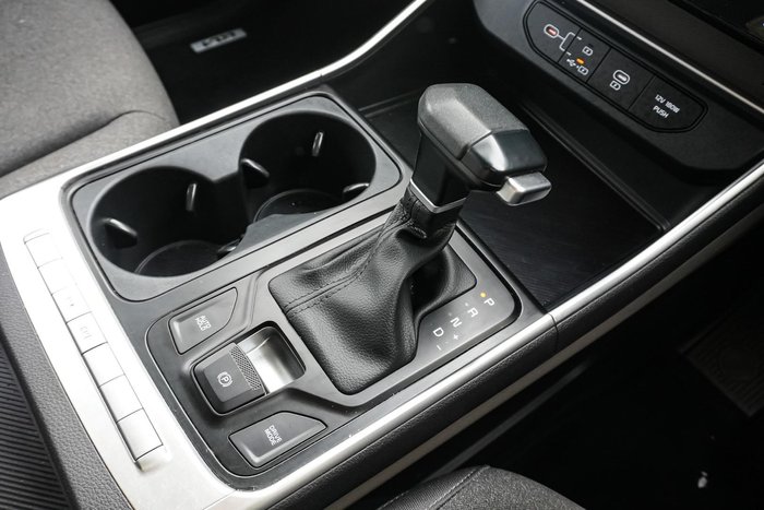 2024 Kia Carnival S