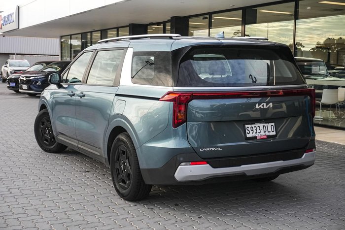 2024 Kia Carnival S