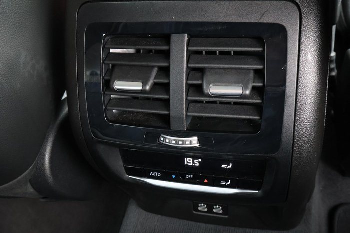 2021 BMW X3 sDrive20i