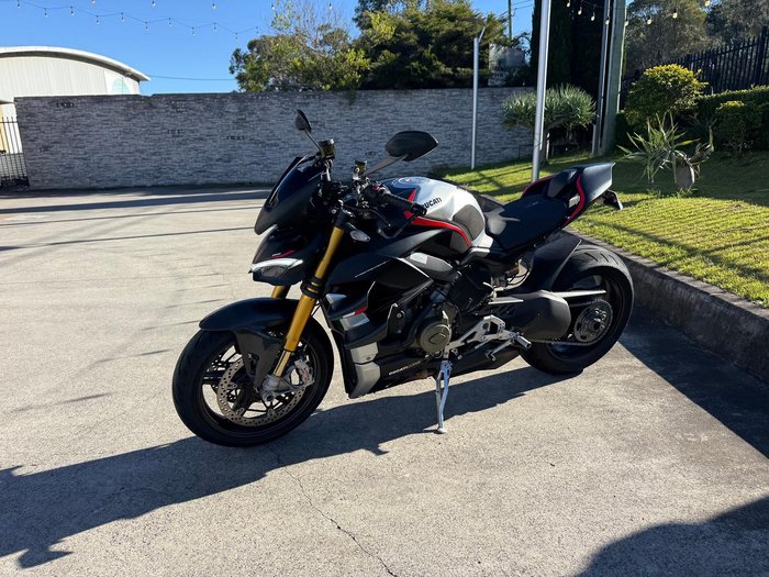 2022 Ducati Streetfighter V4 SP