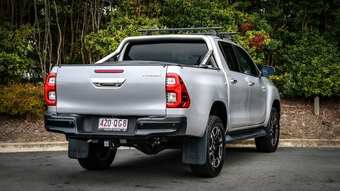 2021 Toyota Hilux SR5