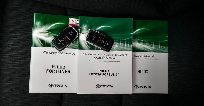 2021 Toyota Hilux SR5