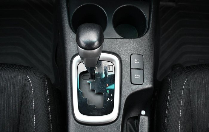 2021 Toyota Hilux SR5