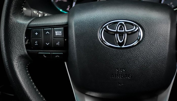 2021 Toyota Hilux SR5