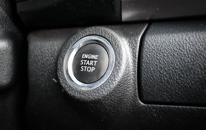 2021 Toyota Hilux SR5