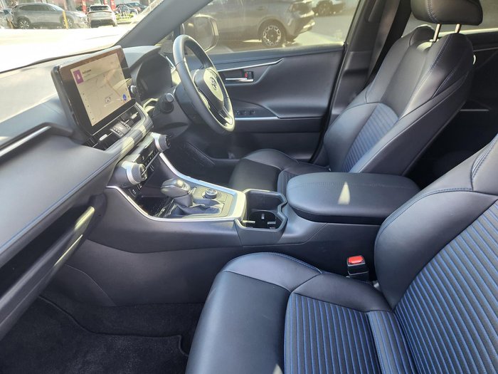 2024 Toyota RAV4 XSE