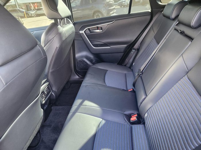 2024 Toyota RAV4 XSE