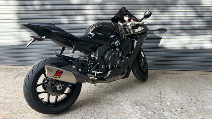 Yamaha YZF-R1