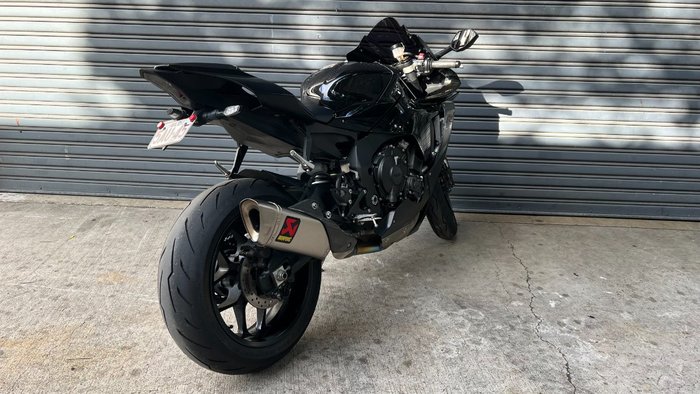 Yamaha YZF-R1