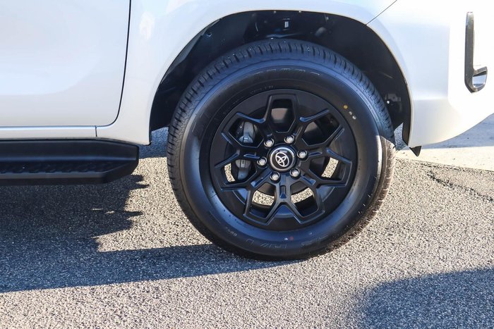 2022 Toyota Hilux SR5