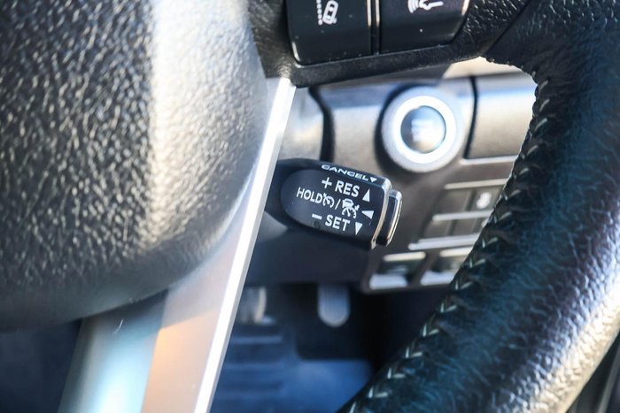 2022 Toyota Hilux SR5