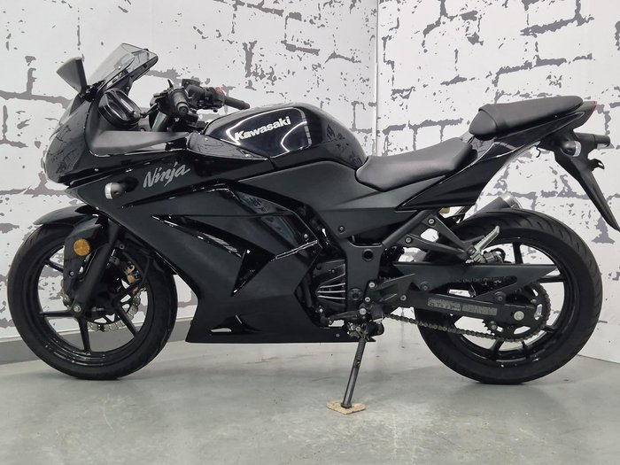 2010 Kawasaki Ninja 250R (EX250J) Ninja Black