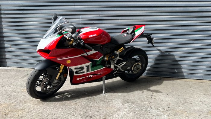 2024 DUCATI PANIGALE V2 BAYLISS 20TH ANNIV Red