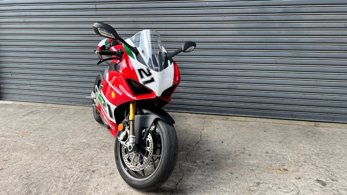 2024 DUCATI PANIGALE V2 BAYLISS 20TH ANNIV Red