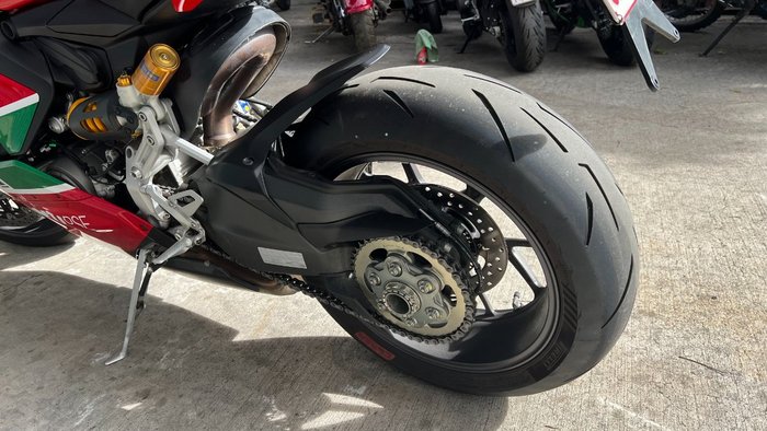 2024 DUCATI PANIGALE V2 BAYLISS 20TH ANNIV Red